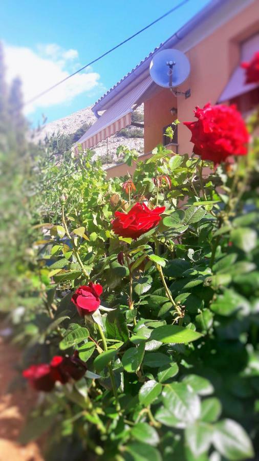 Studio Apartman Stara Baška Buitenkant foto