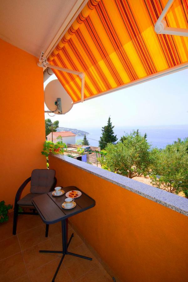 Studio Apartman Stara Baška Buitenkant foto
